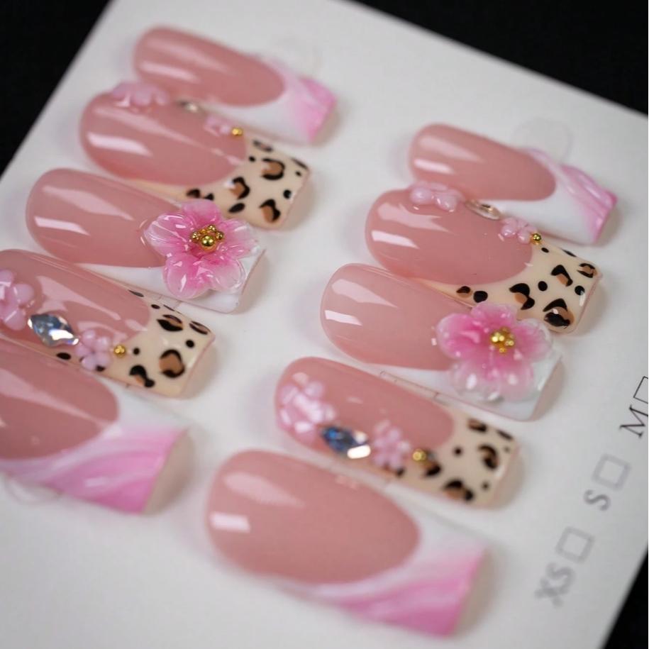 10pcs Y2K Style Leopard Print Pink Flower Press On Nails, Gold Bead Square Nails, Salon Quality Nails, Nude Pink Gradient, Sparkling Diamond Embellishment, Suitable For Daily, Party, Outdoor Use