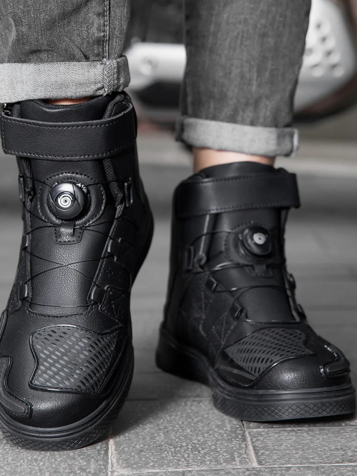 Fashion High-Top Cycling Shoes, Adjustable Rotating Knob, Ideal for Casual Outdoor Wear, Comfortable and Versatile, Suitable for All Seasons