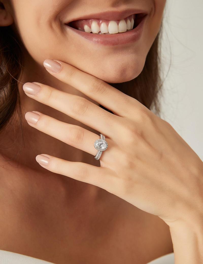 EAMTI 1.5CT 925 Sterling Silver Cubic Zirconia Bridal Rings Sets Oval Cut CZ Engagement Rings Wedding Band for Women