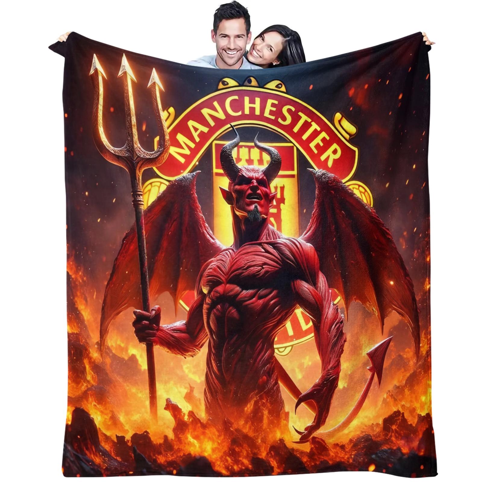 Manchester United Creative Design Football Club Blanket, Ultra-Soft Velvet Texture, Demon Pattern, Multiple Sizes, Ideal Gift for Fans