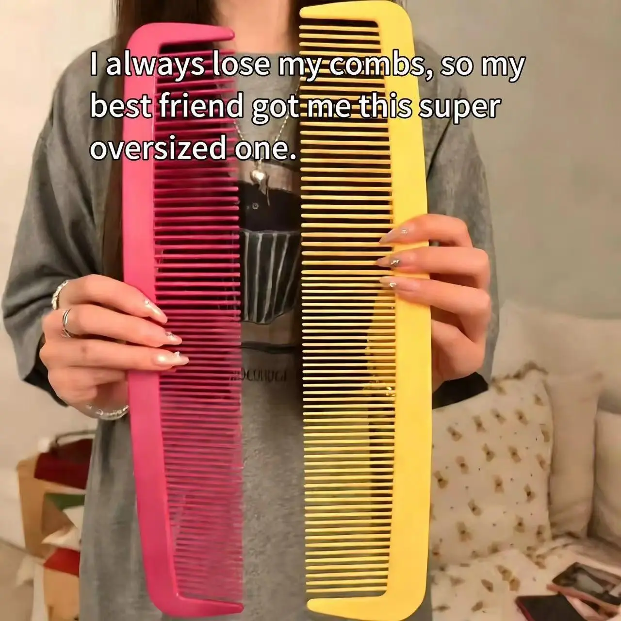 38cm Oversized Comb - Lightweight, Easy-to-Hold Giant Creative Hair Styling Fun Prop, Decorative Salon Accessory, Events & Props for Festival Performances, Perfect Gift for Stage Shows, Gag Gift