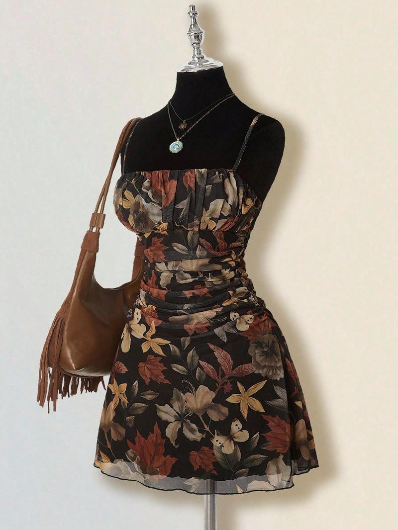 1 Piece Autumn Leaf Waist-Cinched Dress | Euro-American Casual Vibe | Spaghetti Strap Design + Breathable Fabric | Comfortable Pick for Autumn Day Trips / Casual Social Gatherings / Valentine's Day
