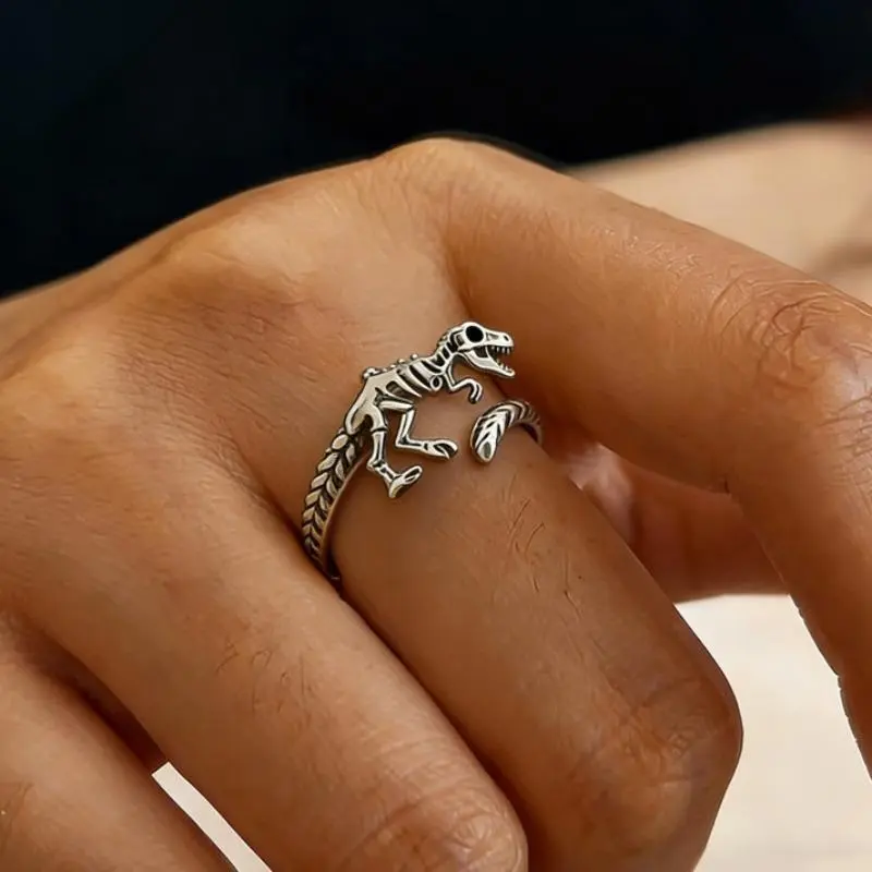 Vintage Unique Personality T-Rex Dinosaur Skeleton Open Adjustable Ring for Women Men Daily Casual Party Hip Hop Gothic Rings Halloween Ring Accessories Halloween Gifts