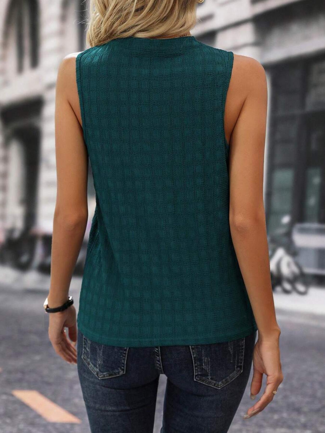 A women's dark green stand-up collar sleeveless textured top, commuting casual style loose slimming vest shirt, suitable for daily commuting, coffee shop visit, shopping and other wear.