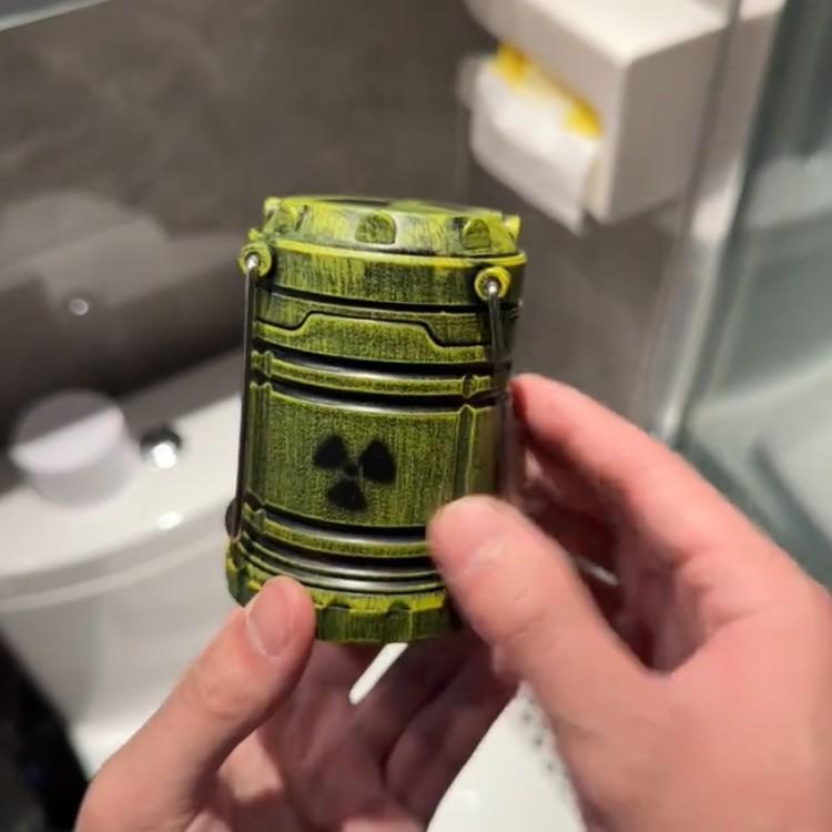 Simulation Nuclear Reactor Lantern Handheld Camping Light Halloween/Christmas Party Decor Night Light Home Decor Ornaments Birthday Gift