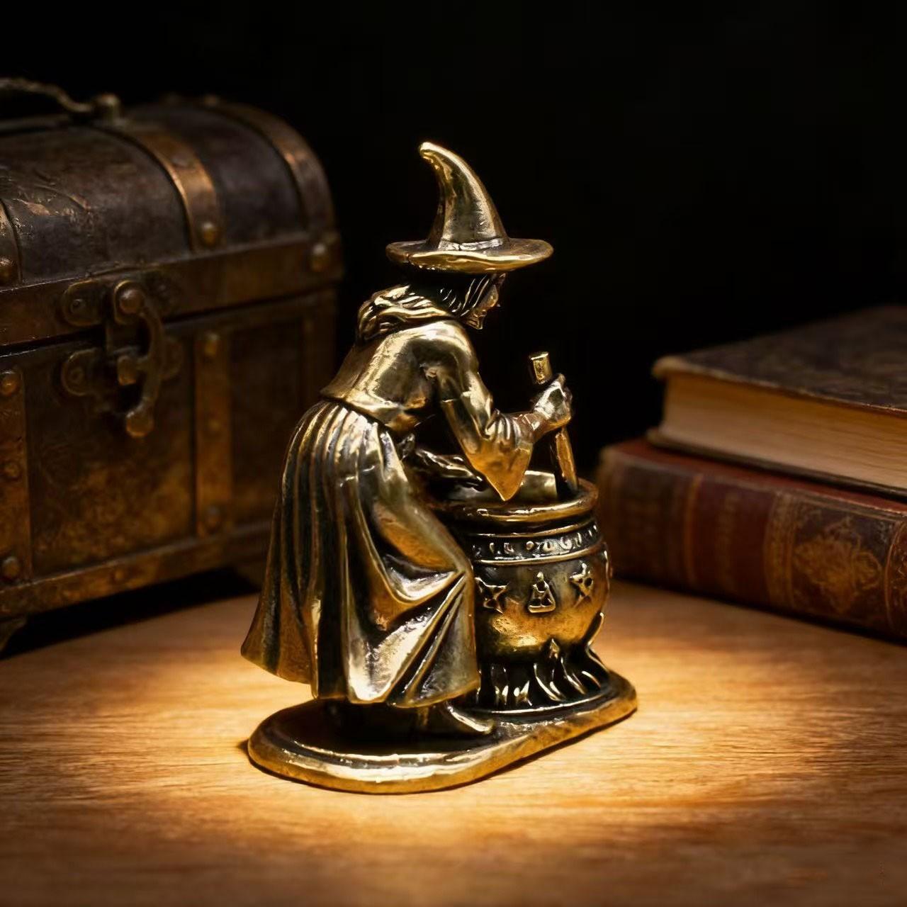 Vintage Brass Witch Grinding Pot Statue Figurine, Pentagram Magic Miniature Craft, Desktop Decoration, Collectible Wizardry Ornament, Creative Desk Tea Pet Gift
