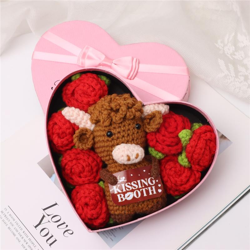 Valentine's Day Gift Handmade Rose Bouquet Box, Heartfelt Wishes Highland Cow Design, Perfect for Wife Girlfriend Birthday Present, Crochet Bouquet Gift