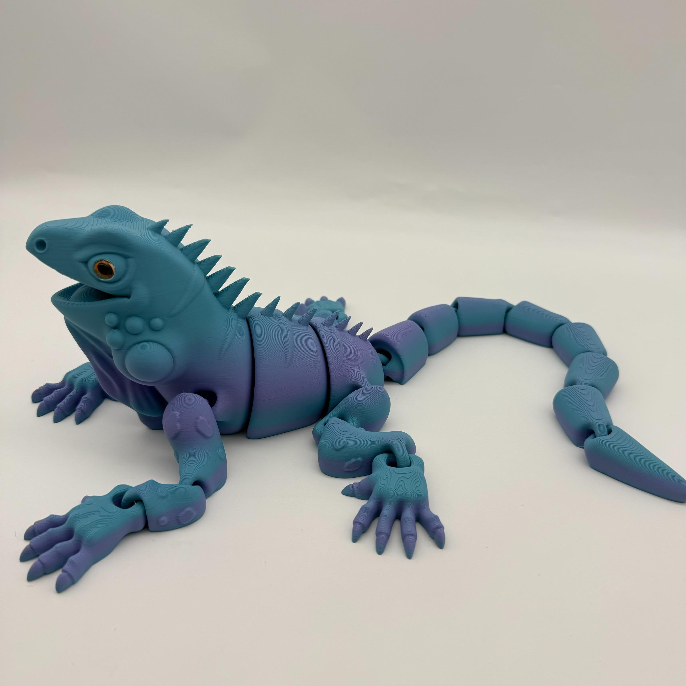 3D Printed Lizard Figurine with Realistic Eyes, Home Decor, Collectible Room Decor, Moving Joints, Perfect Christmas Gift, Party Decoration, Birthday Present #TOP PICKS