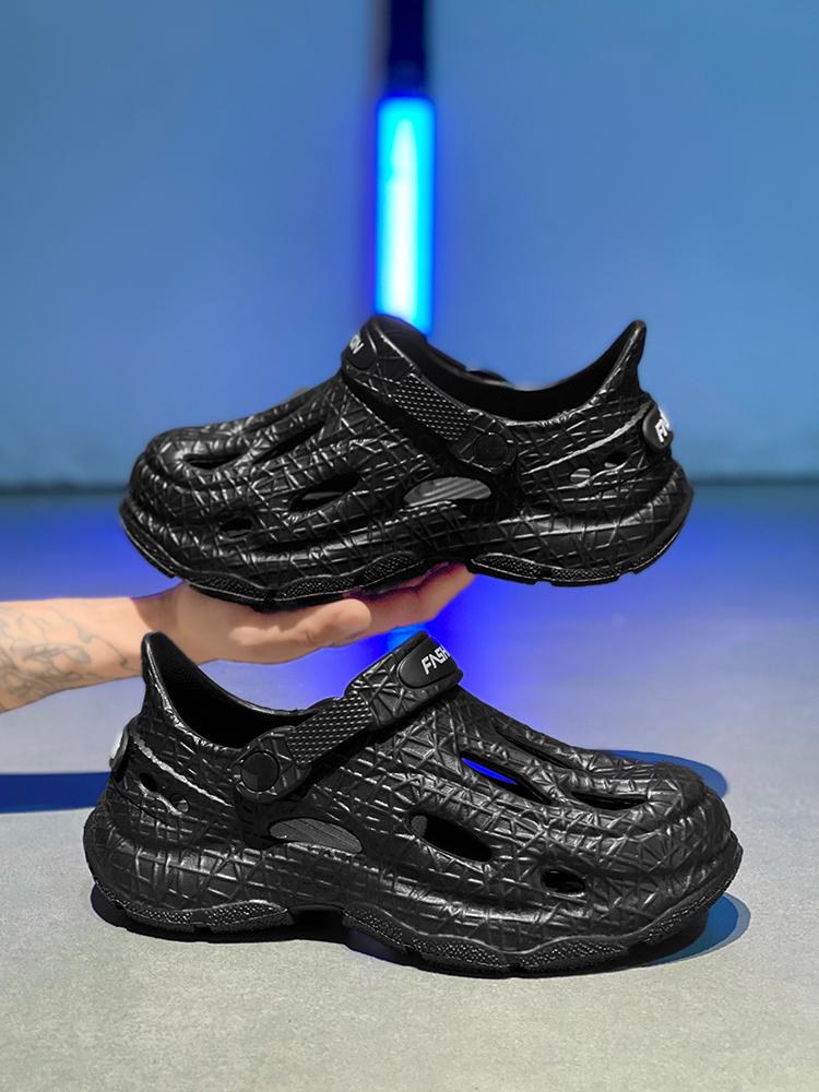 Unisex Khaki Grid Pattern Clogs: Thick-Soled Dual-Wear, Summer Outdoor Beach Slides