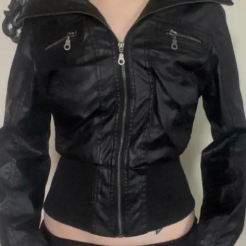 Women's Solid PU Leather Long Sleeve Zipper Jacket, Zip Front, Casual Fashionable Outerwear, Stylish and Comfortable Jacket for Daily Wear, Biker Jacket, Casual Fall Jacket