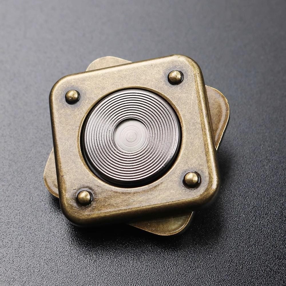 Alloy Finger Spinner Stress Relief Toy, Unique Fidget Spinner for Relaxation, Fashionable Pressure Relief Tool, Best Birthday Gift for Men Adults