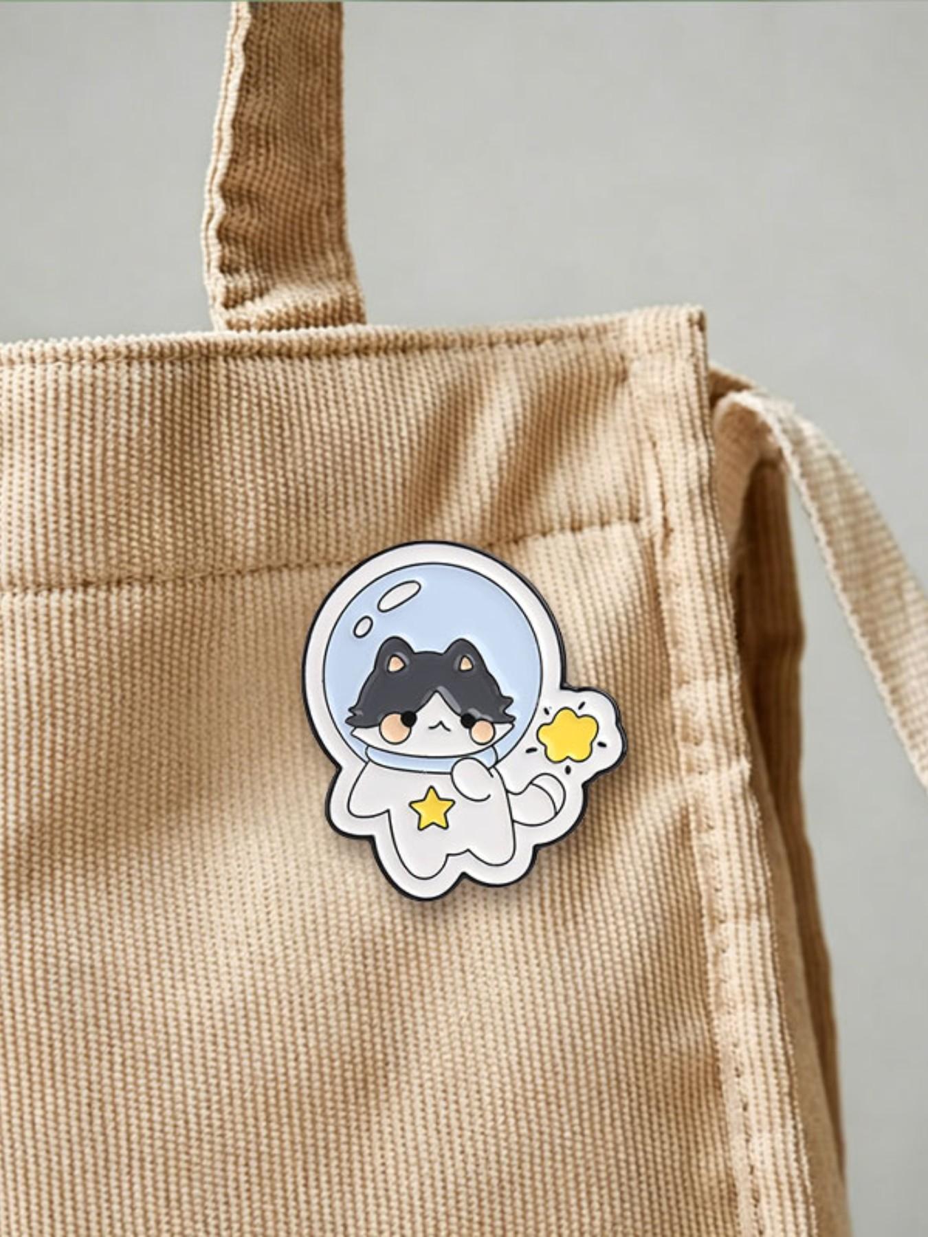Cute Cartoon Astronaut Cat Enamel Brooch, Animal Alloy Lapel Pin, Fashion Accessory for Backpacks, All Seasons Party Style