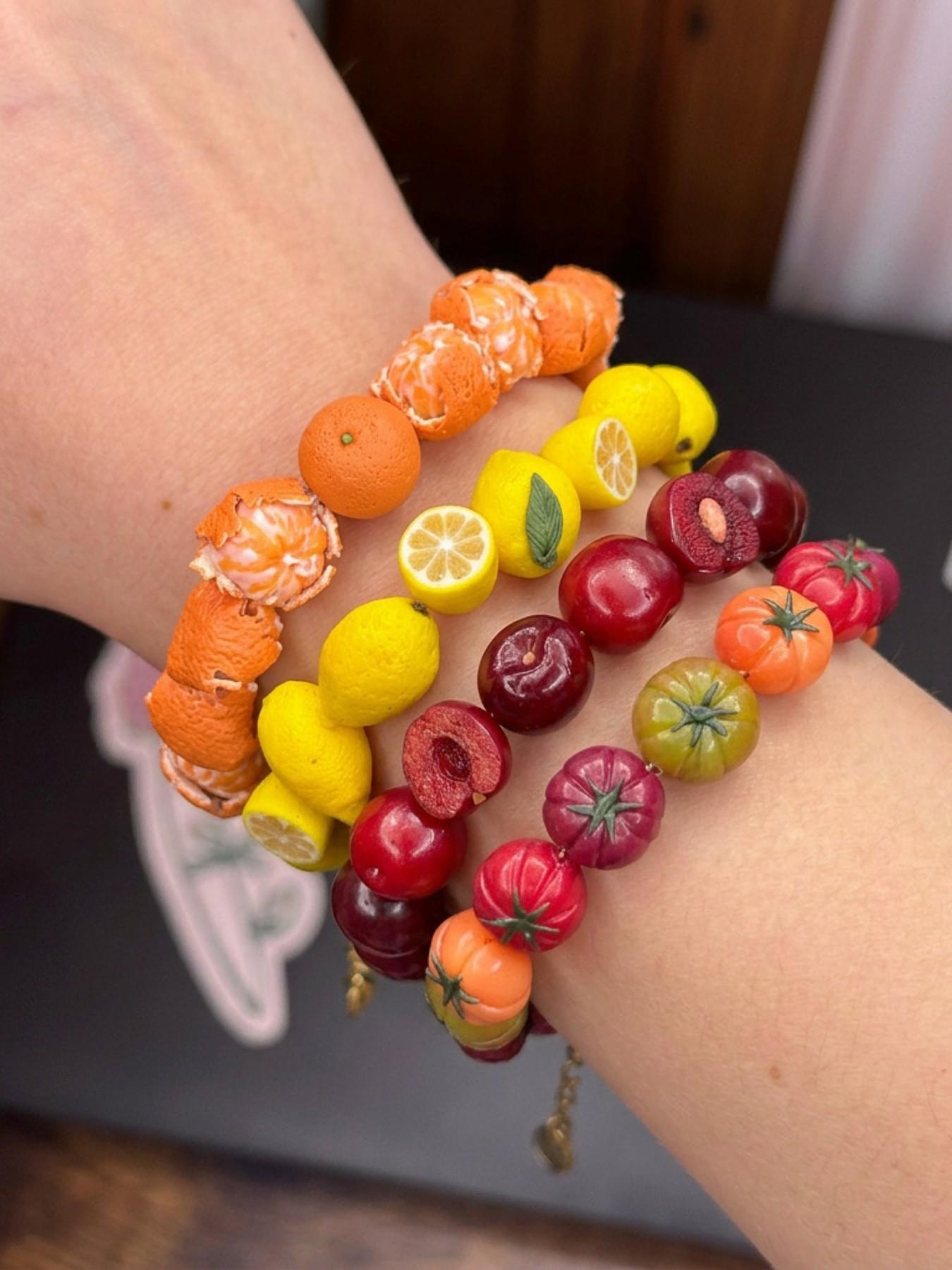 1pc Colorful Fruit Beaded Bracelet for Women, Handmade Mini Fruit Charm Bracelet, Lemon Cherry Acrylic Beads, Dopamine, Casual Trendy Jewelry, Summer Beach Vacation Bracelet, Y2K Kawaii Accessory, Adjustable Gift for Girls