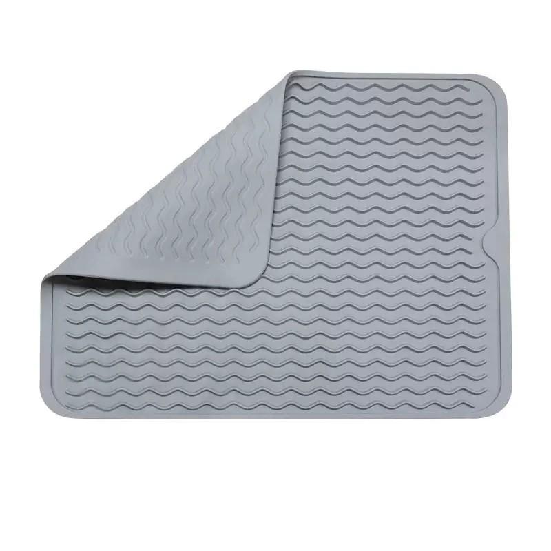 Silicone Drying Mat, Non-Slip Kitchen Drain Mat, Durable and Flexible, Fast Draining, Ideal for Utensils, Vegetables, Fruits