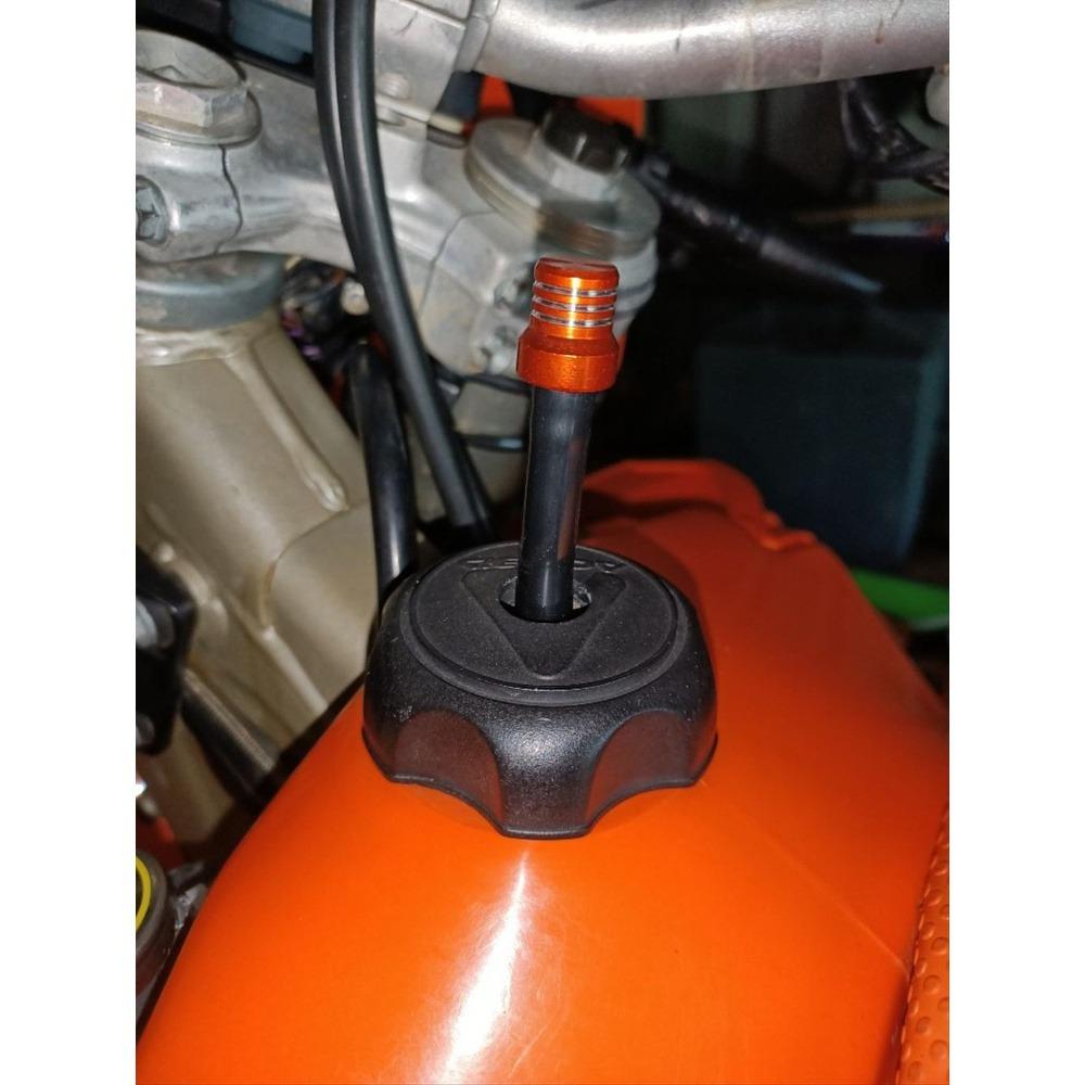 Upgrade Your Ride: Aluminum Alloy ATV Motorcycle Gas Tank Cap Set - Dual Anti-Spill & Breather Vents for Off-Road & Daily Use - Leak-Proof High-Performance Accessories.