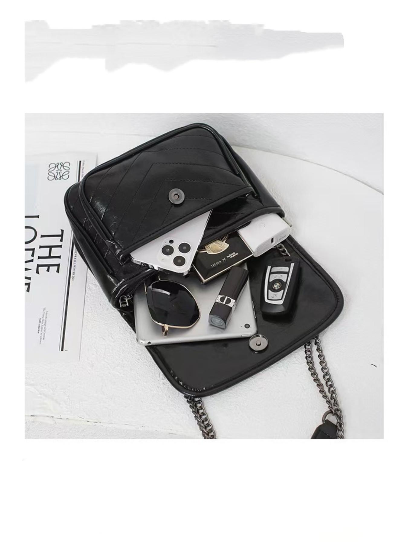 Korean Style Soft Leather Crossbody Bag, Rhombus Chain Design, Versatile Shoulder Bag for Daily Use, Elegant Small Backpack