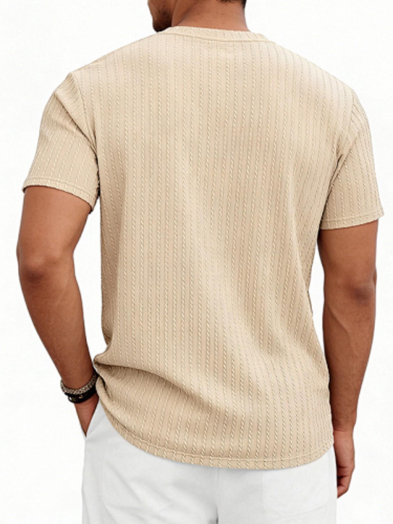 Men's summer Henry collar texture short sleeved shirt! Slimming and muscle enhancing, breathable and sweat free, suitable for commuting, home and vacation, suitable for plus size men with closed eyes