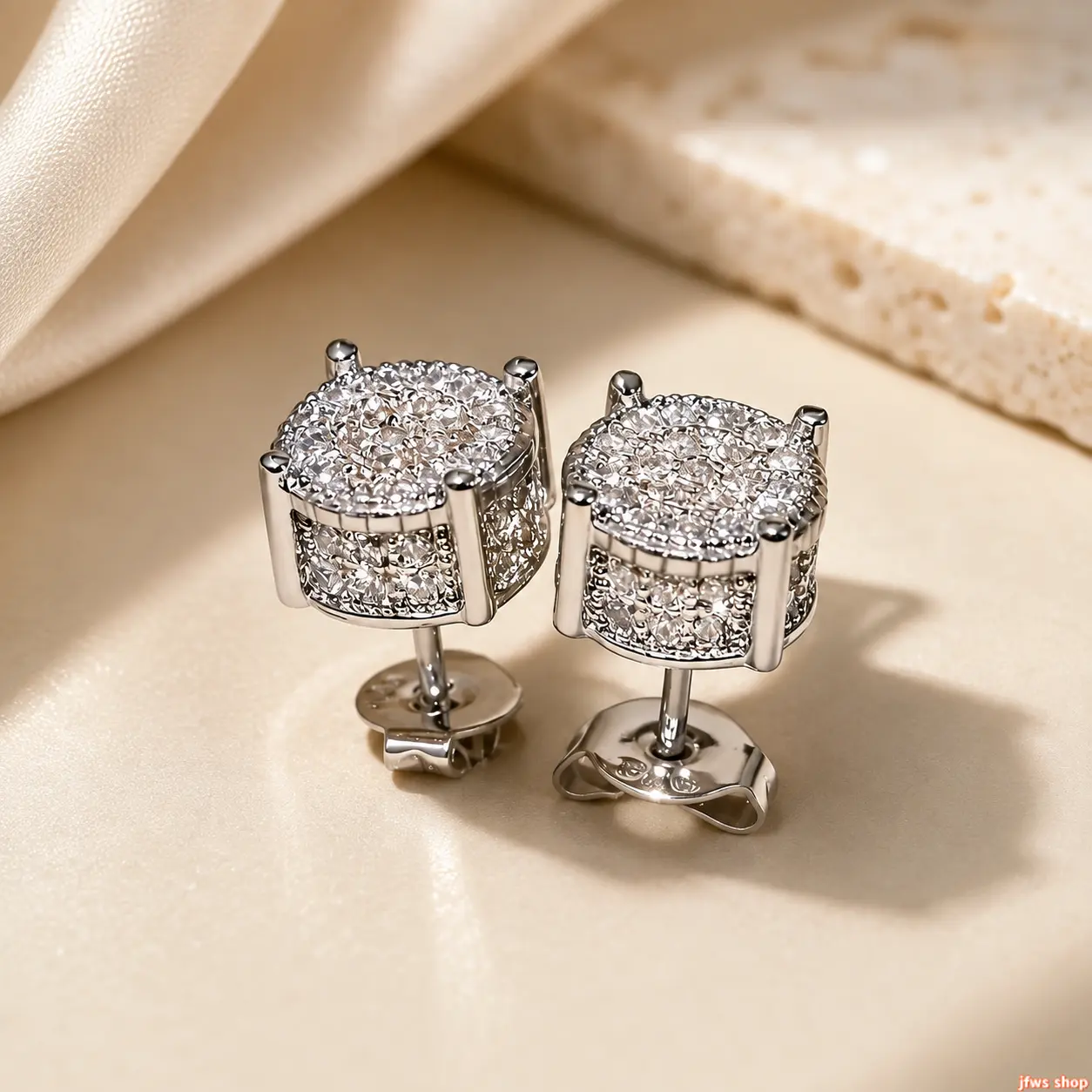 Women's Classic 4-Prong Stud Earrings, Unisex One Size Round Zirconia Hypoallergenic Lightweight Alloy Piercing Jewelry, Accessories for Parties Daily Wear Gift (Sports & Outdoor Compatible)