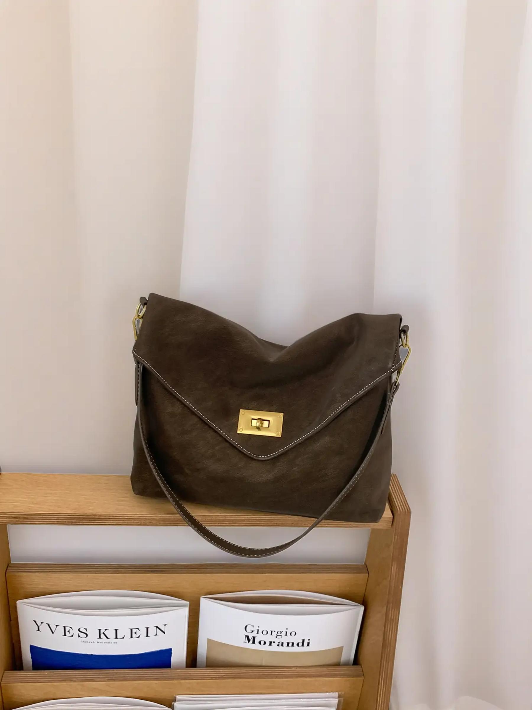 High-Value Retro Bag New Fashion Underarm Large Capacity Simple Casual Versatile Shoulder Bag for Women, Stylish and Trendy Design