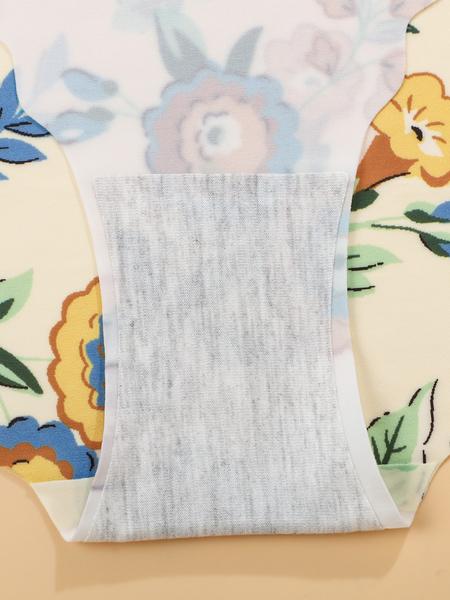 Women's Heart Pattern Fitted Underwear Set, Extra Thin Casual Yoga Pants, All Season Comfortable Design, 8-Piece Pack