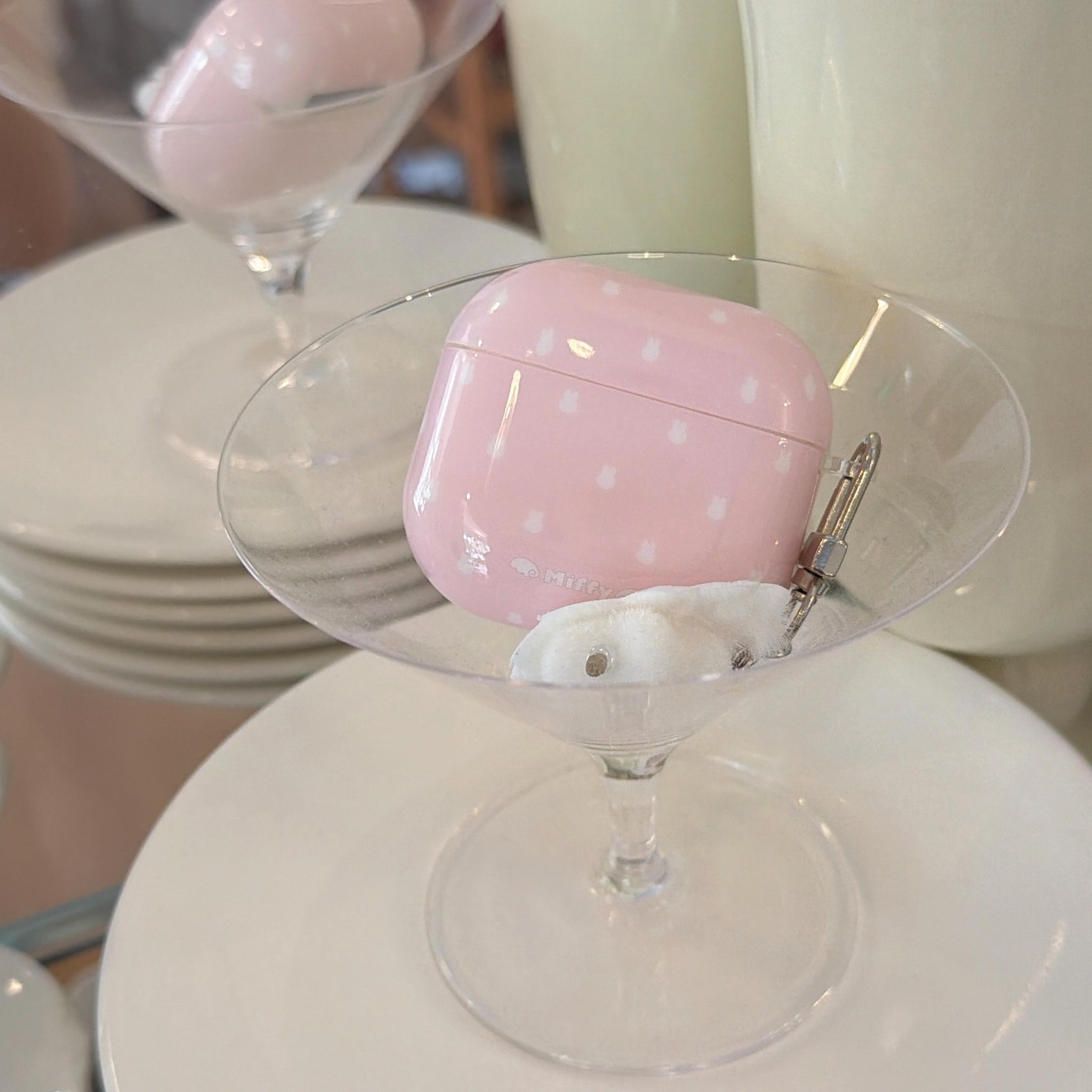 Cute Cartoon Miffy Rabbit Case for Apple AirPods Pro 3, 2nd/3rd/4th Gen Wireless Earbud Protector, Dirt-Resistant and Drop-Proof