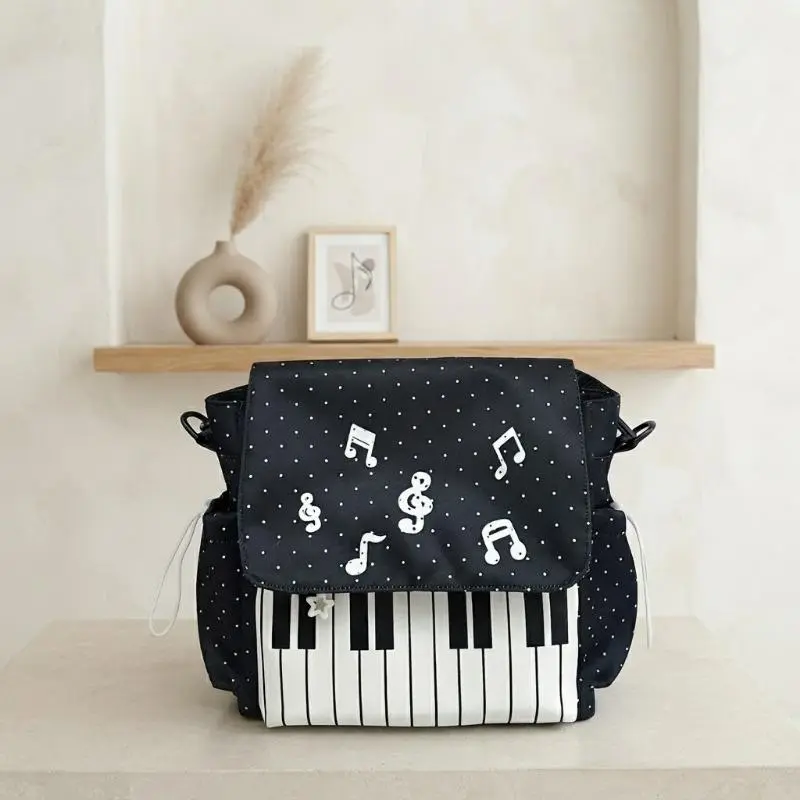 Black shoulder bag (no charm)