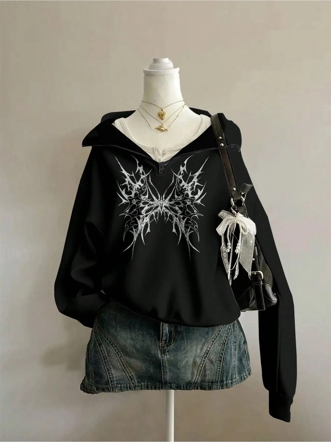 Zipper Stand Collar Sweatshirt, Loose Fit Gothic Dark Style Butterfly Print, Fleece Lined Warm Comfort, Street Fashion Essential