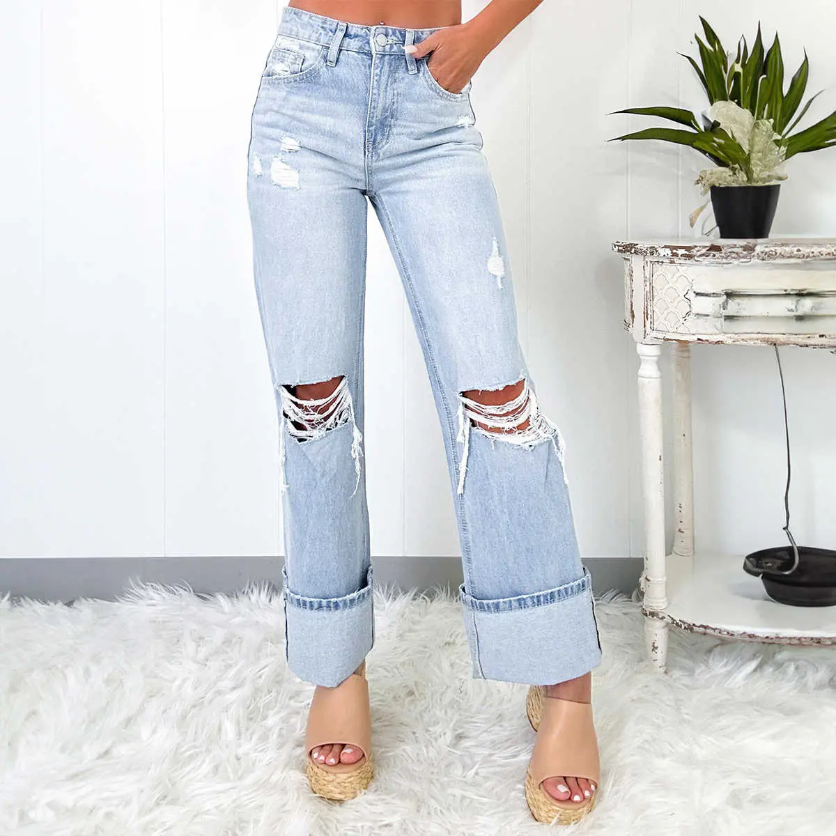 Women's Beau Blue Light-Wash Distressed Straight Jeans, Women's Bottoms