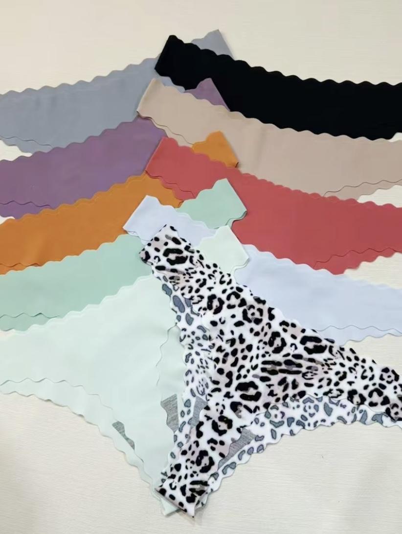 20-Pack Women's Seamless, Breathable and StretchPanties with Low-Rise Design. Sexy underwear perfect forbeach outings, parties, camping and family gatherings