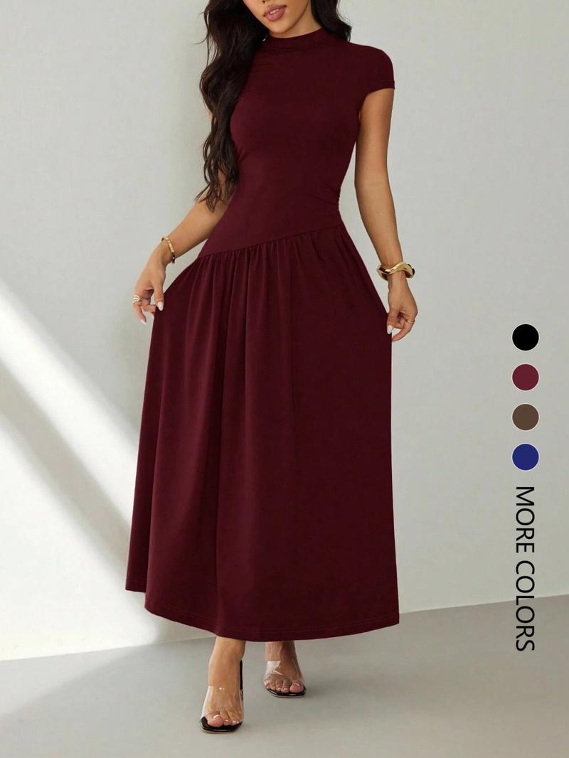 Women's short-sleeved pleated slim-fit casual dress, perfect for dates, parties, clubs, and commuting.