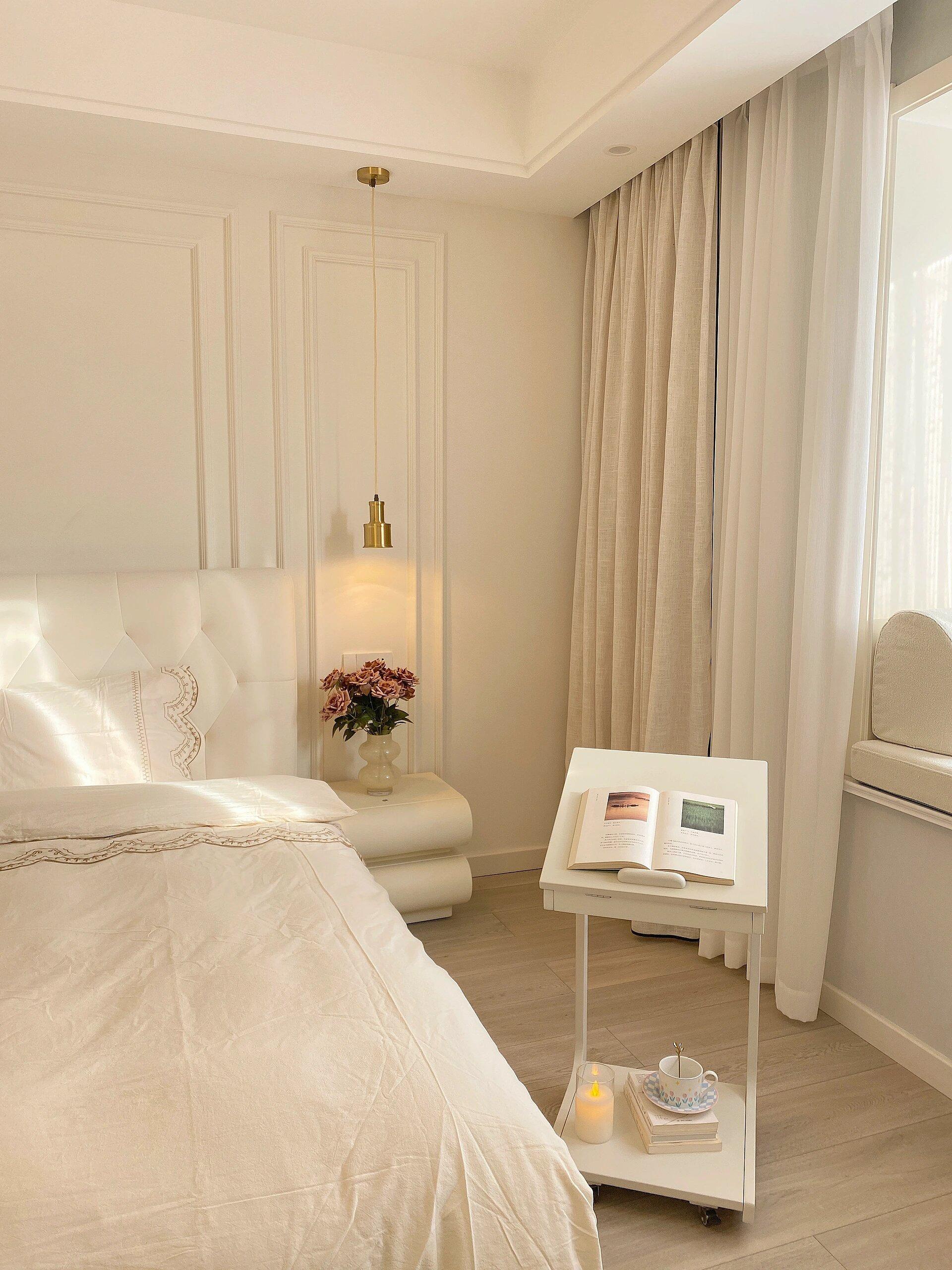 【HOT】Rolling Side Table – Solid Wood Mobile Side Table with Wheels, Adjustable Sofa Table for Living Room, Bedroom, and More, Trending Pick, Influencer Favorite