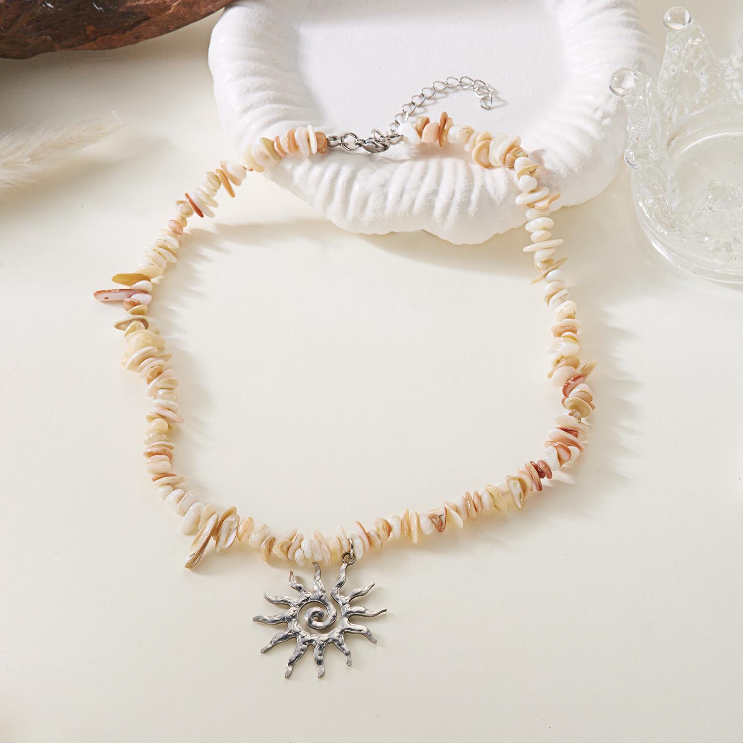 Bohemian Vacation Style Sun Flame Natural Stone Necklace, French Vintage Beaded Pendant Chain, Unique Jewelry Accessory