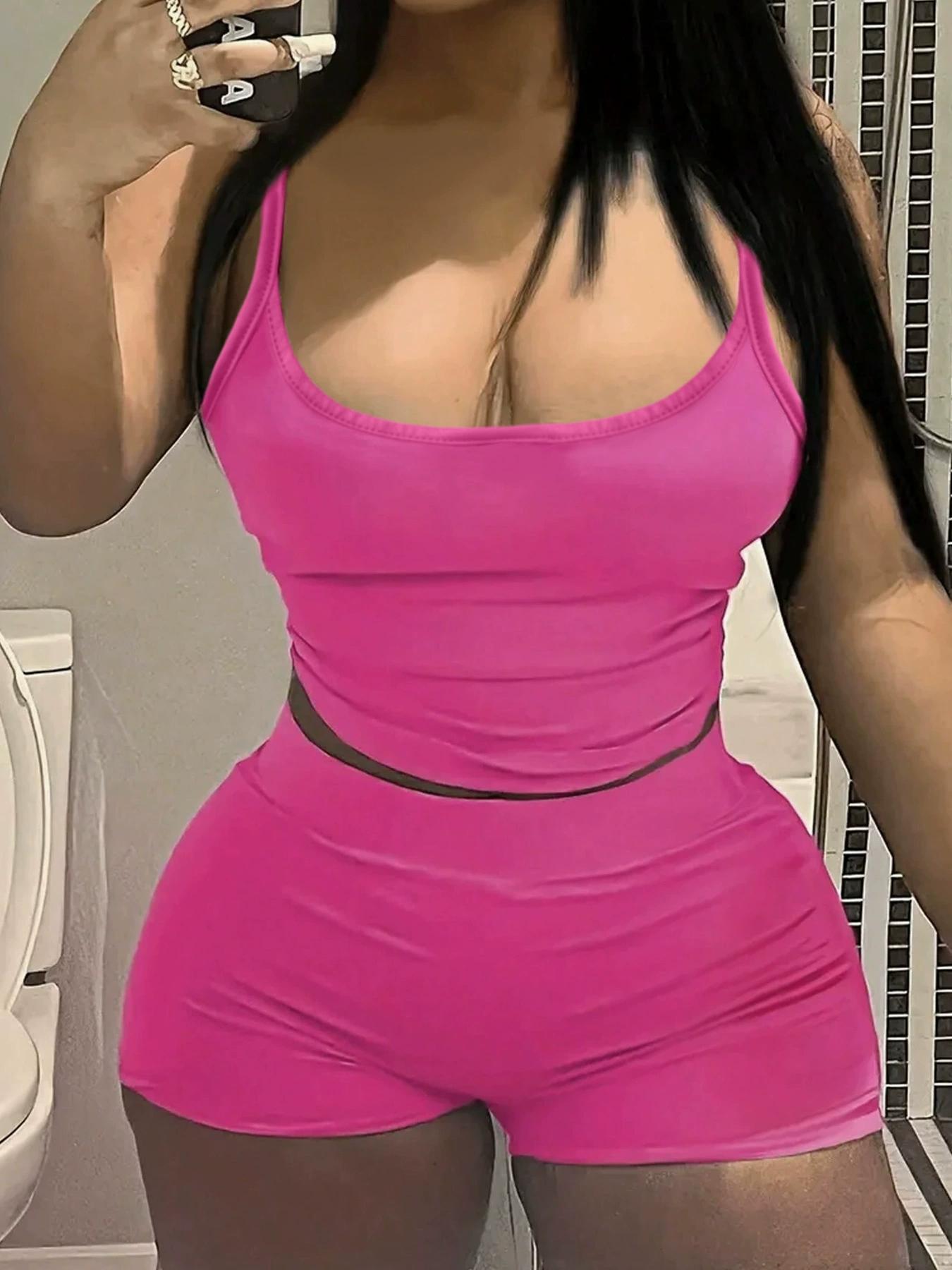 Adjustable waist cropped camisole top and elastic-waist fitted shorts, summer casual wear, women’s two-piece set