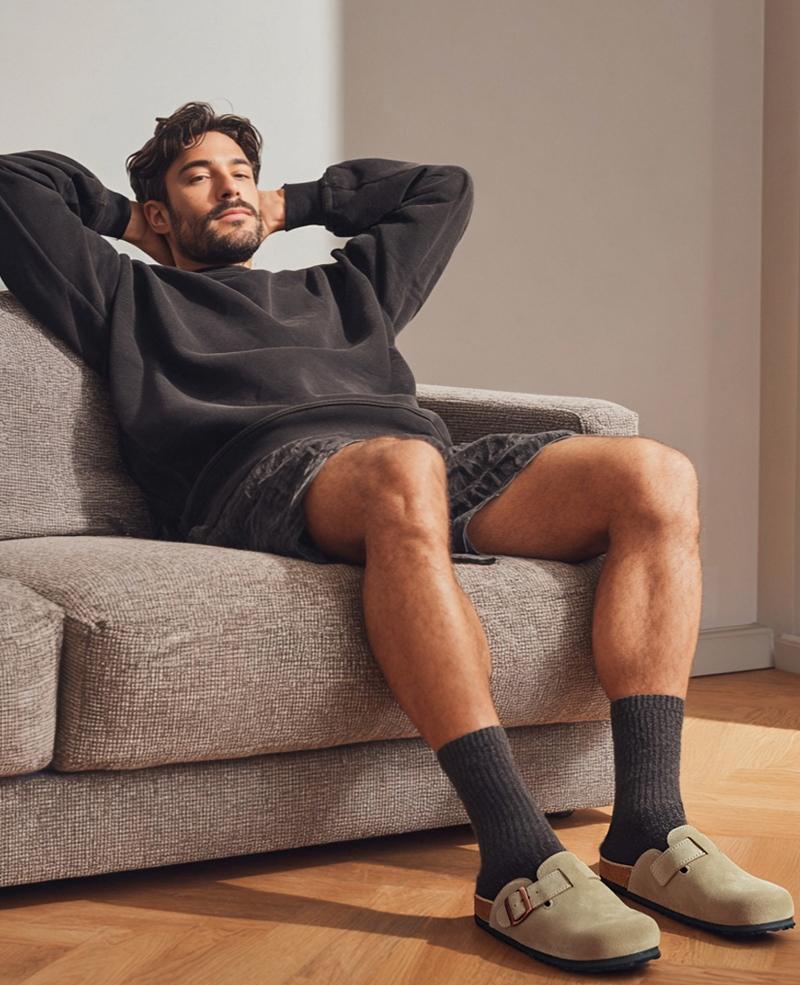 Trary Men Genuine Leather Round Toe Cork Footbed Clogs Potato Shoes with Arch Support Adjustable Buckle Clogs Non-Slip Slippers Retro Fashion Walking Shoes