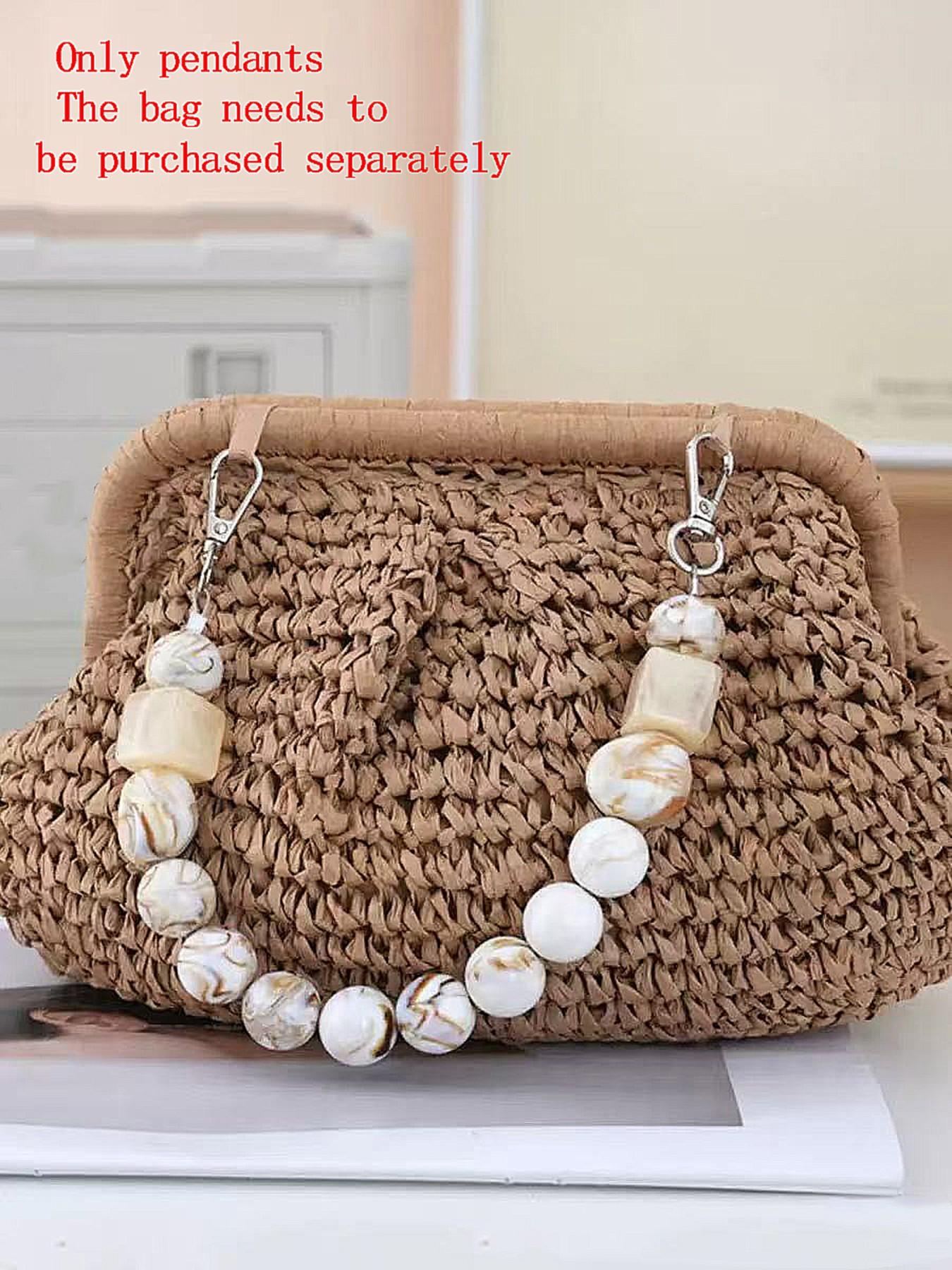 Gentle and fashionable texture bag chain, with irregular shape and round bead bead design, milk white blended color matching, exquisite and practical texture bag hanging, suitable for daily commuting, shopping