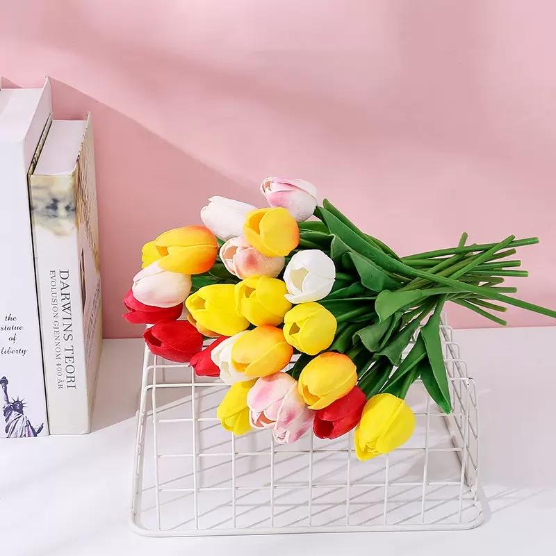 30pcs Realistic Tulip Flower Decorative Plastic Flowers, Touch-Realistic, Ideal for Wedding Bouquets, Home, Hotel, Party, Outdoor Events
