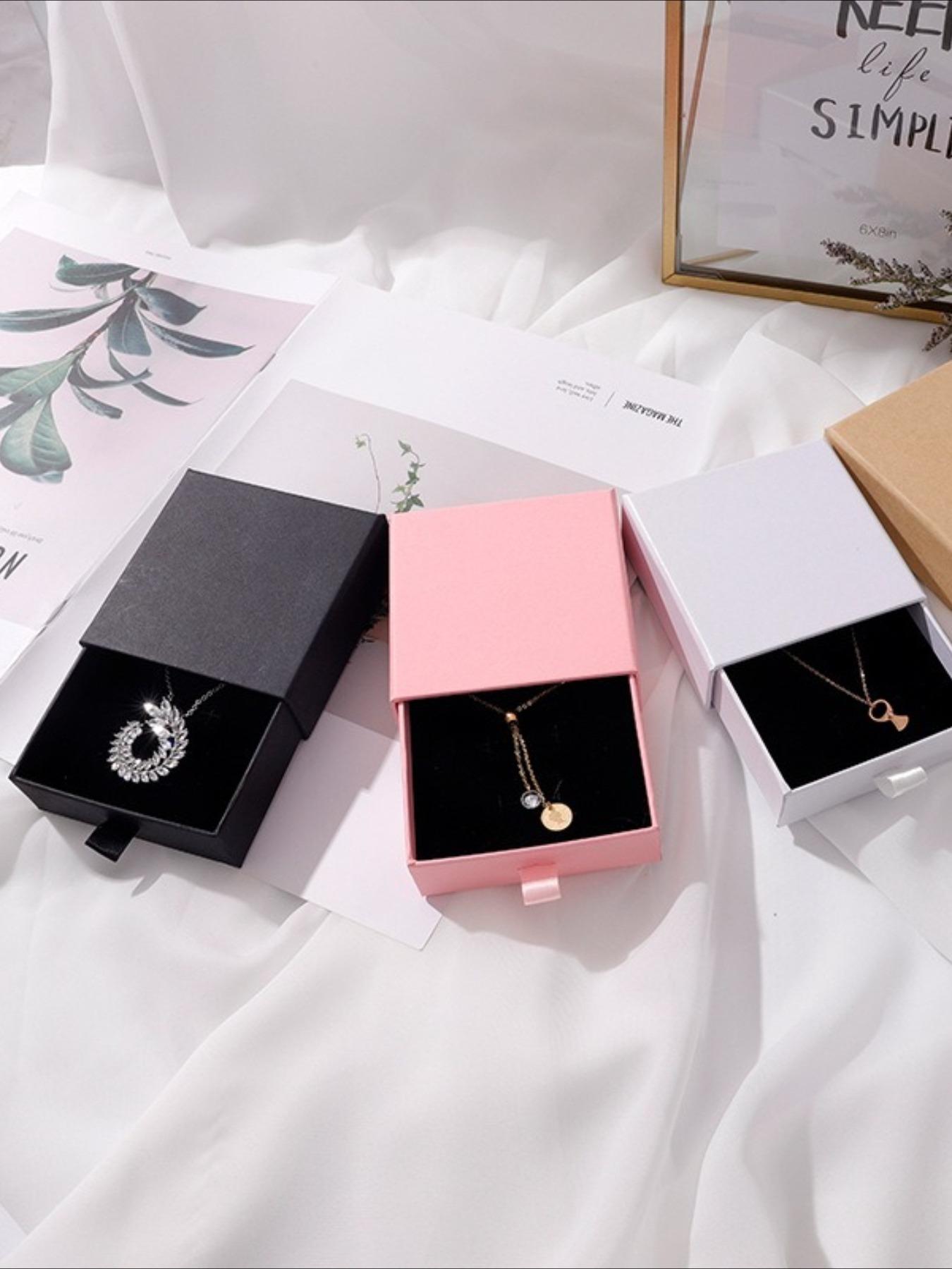 Perfect for dating and commuting, European and American style, 18K real gold twisted line necklace and bracelet set