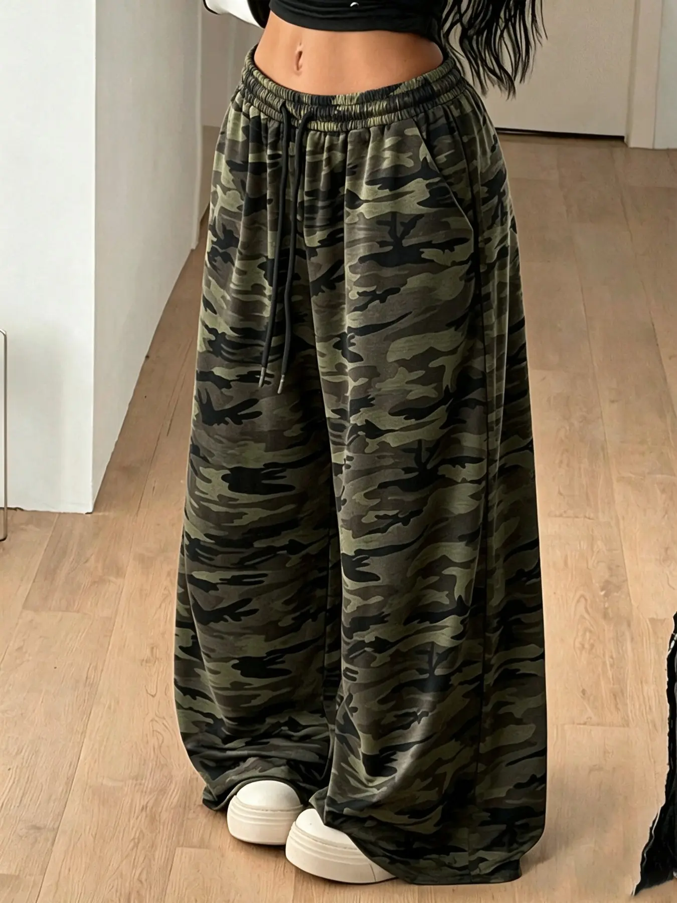 Women's Trendy Long Pants, Casual Pants, Military Camo Printed Camouflage Vintage Loose Wide Leg Sweatpants, Y2K Street Style Women's Baggy Pants, Fashionable Streetwear Bottoms, Suitable for Avant-Garde Daily Outing Lounge Sports Tops