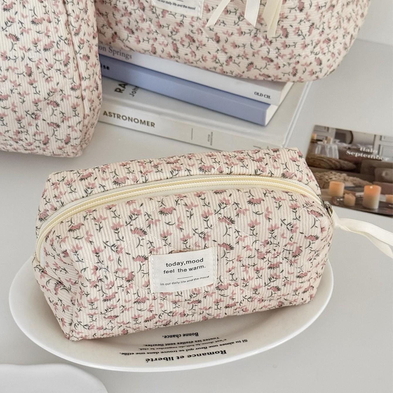 3-Piece Quilted Travel Makeup Bag Set, Large Capacity, Washable, Floral Pattern, Portable, Ideal for Women/girls, Perfect Gift