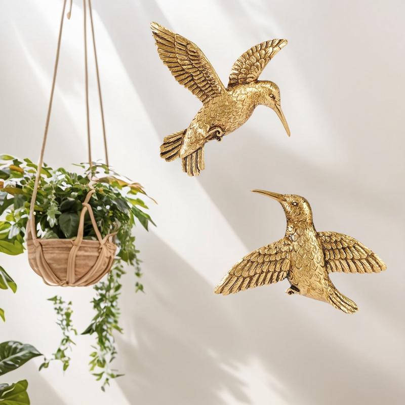 Resin Hummingbird Wall Hanging Decor, Flying Hummingbird Design, Indoor Home Decoration for Living Room, Dining Area, Party, Wedding, Hanging Ornaments