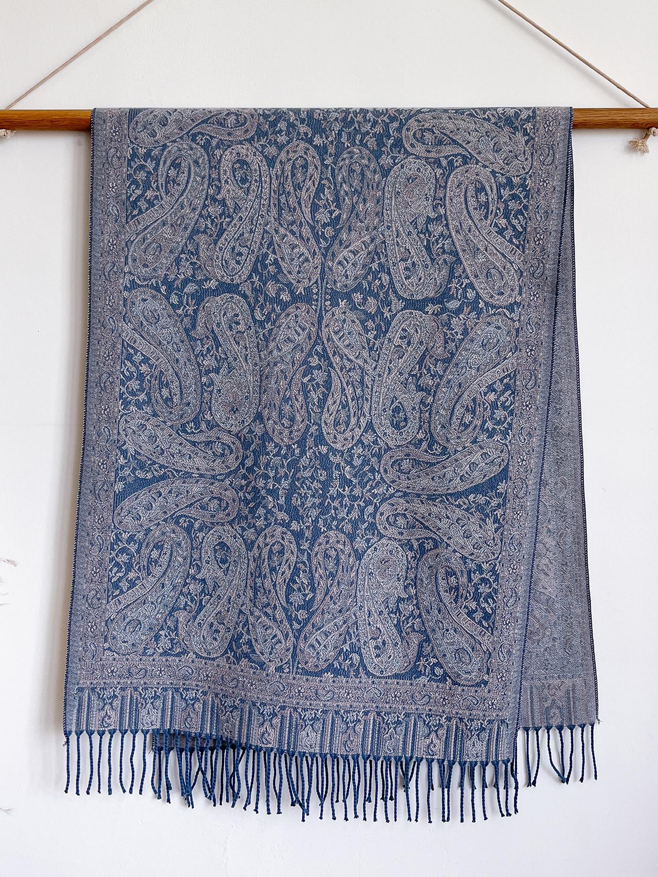 Women's Boho Style Paisley Print Scarf, Fall Winter Woven Fabric, Fitted Design, Soft Warm Accessory for Daily Wear & Modern Fashion