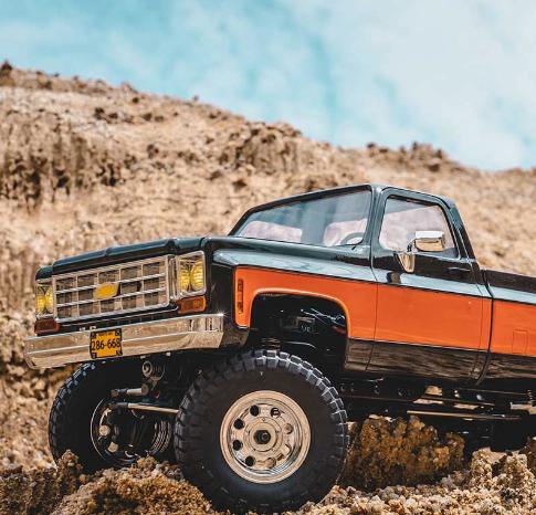 FMS 1/18 RC Crawler FCX18 Chevy K10 RC Truck RTR RC Car Model Car 8km/h 4WD 900mAh Hobby RC Cars Remote Control Car with LED Lights Vehicle 4-Ch 2.4GHz Transmitter