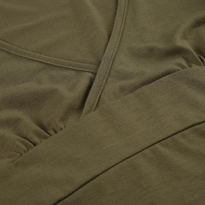 Women's Floral Embroidery V Neck Tee, Casual Style Tee, Y2k Casual Slim-fitting T-shirt for Summer, Ladies Clothes for Daily Wear