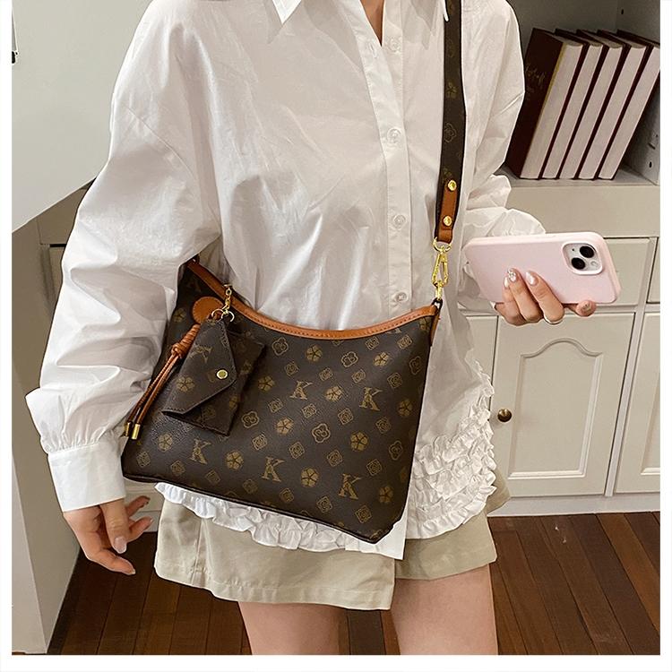 High-End Large Capacity Bag for Women, Practical Vintage Floral Crossbody Classic Tote with Shoulder Strap, Elegant All-Season Design