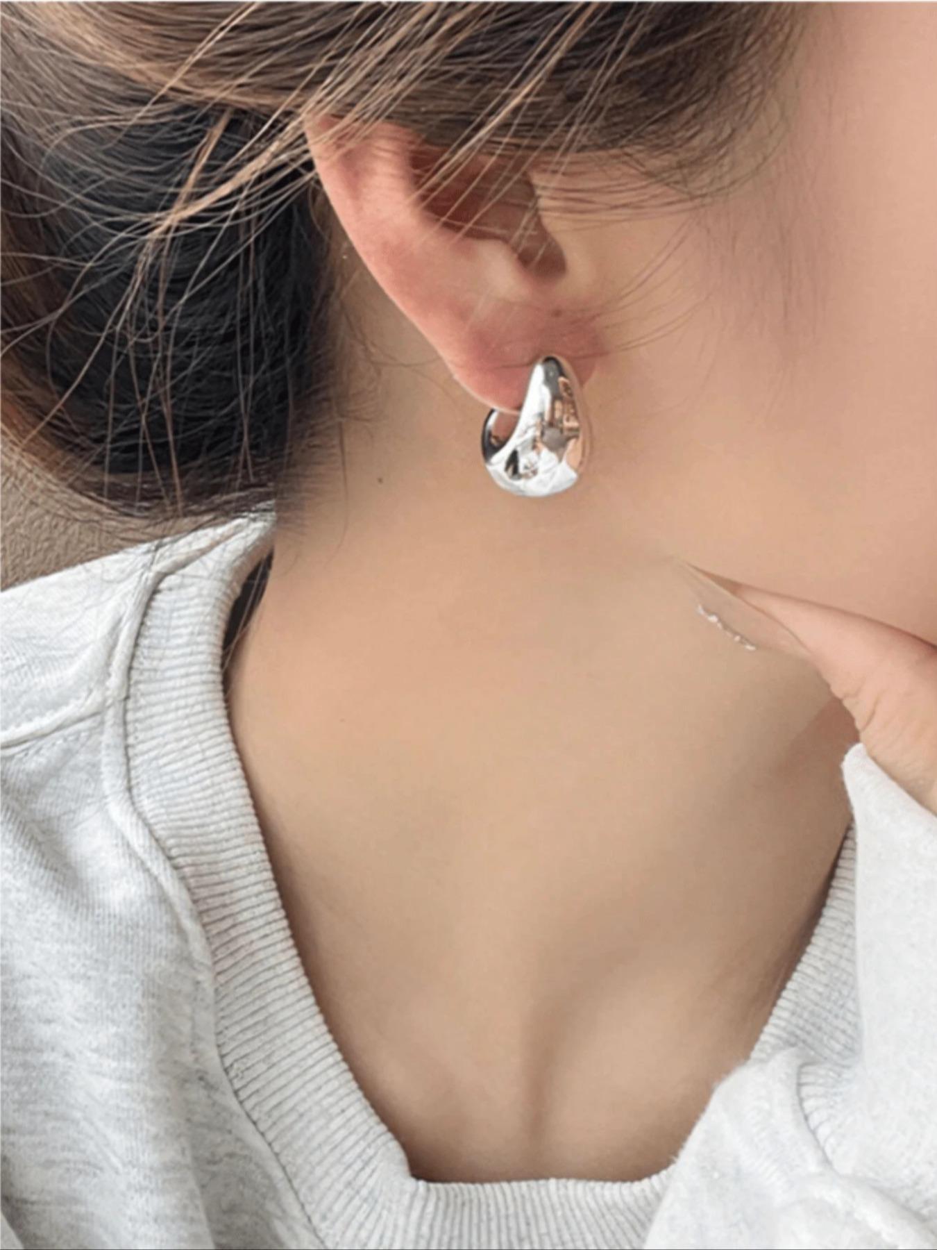 1 Pair Metal Wind Arc Water Drop Earrings, Unique Women's Daily Jewelry Studs, Fashionable and Stylish Ear Accessories
