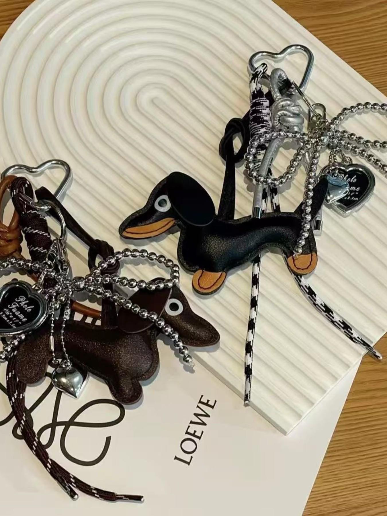 Adorable Weimaraner Dog Keychain, Unique Car Key Ring, Bag Charm, Braided Lanyard, Heart Frame Key Holder, All-Season Accessory