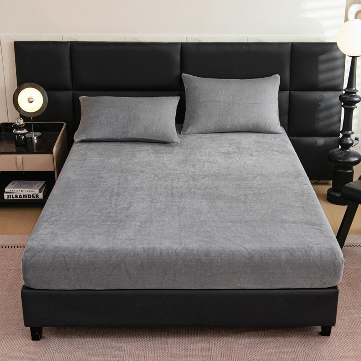 2pcs/3pcs Warm Solid Color Mattress Protector & Fitted Sheet Set – Includes 1 Deep Pocket Fitted Sheet + 2 Pillowcases, Soft Noiseless Breathable & Stain-Resistant, Machine Washable, Ideal for Bedrooms, Guest Rooms, Apartments, Dorms, and Homes with Kids,