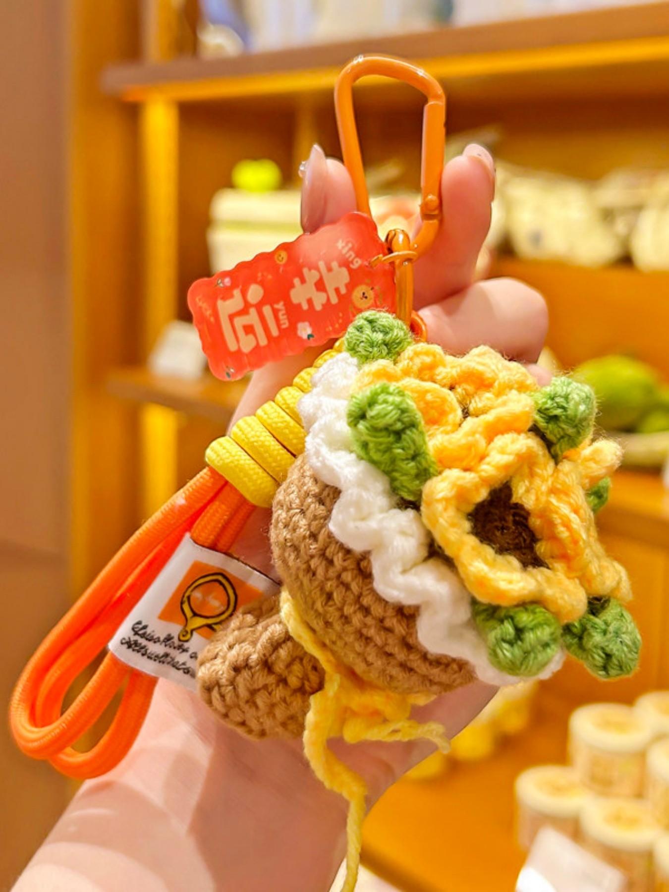 Handmade Crochet Mini Flower Bouquet Keychain Set Cute Knitted Rose Lavender Sunflower Pendant Key Ring Aesthetic Backpack Bag Charm Romantic Gift for Women Girls Her