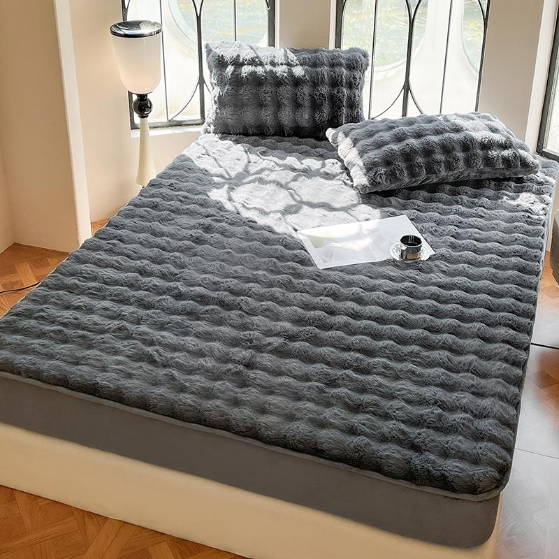 Faux Rabbit Fur Fitted Sheet Set, Ultra Soft Warm Solid Color Bedding, 3-Piece Luxury Bed Sheet Set with 1 Fitted Sheet & 1/2 Pillowcases, All Season Cozy Bedding for Bedroom Dorm Sofa, Fluffy Plush Christmas Gift, Decorative Bedsheet Sets