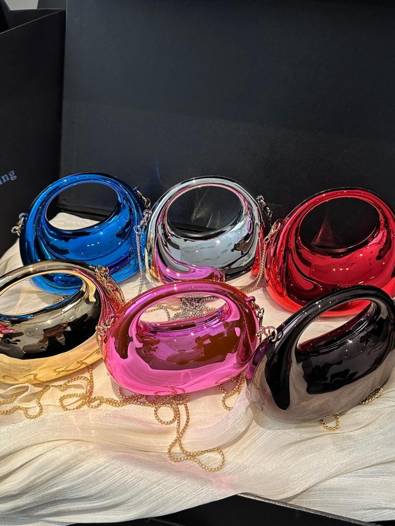 2026 women's acrylic handbag, equipped with a chain shoulder strap, lightweight earphone and coin purse, an elegant and fashionable accessory suitable for everyday and special occasions